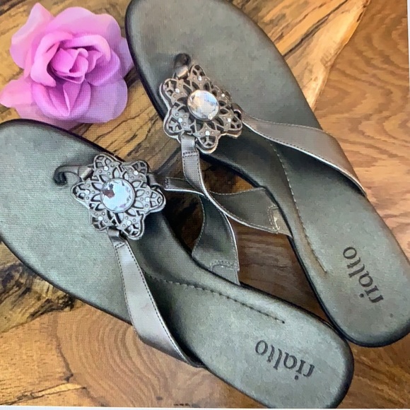 Bling Kitty Heels - Picture 2 of 6